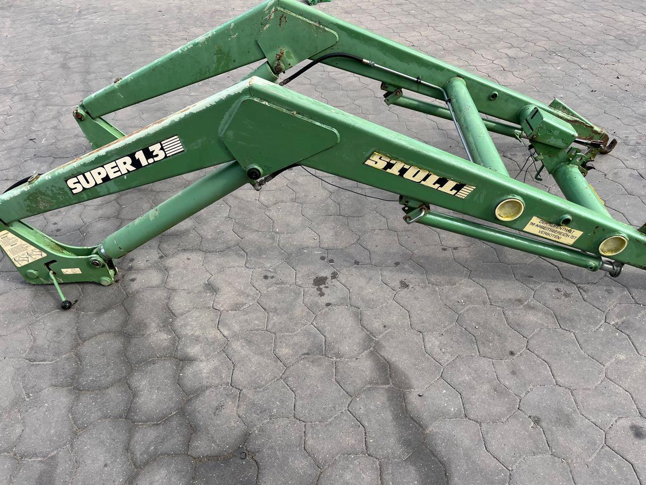 Stoll Super 1.3 - Sprednji nakladalnik za traktor: slika 4 Stoll Super 1.3 - Sprednji nakladalnik za traktor: slika 4