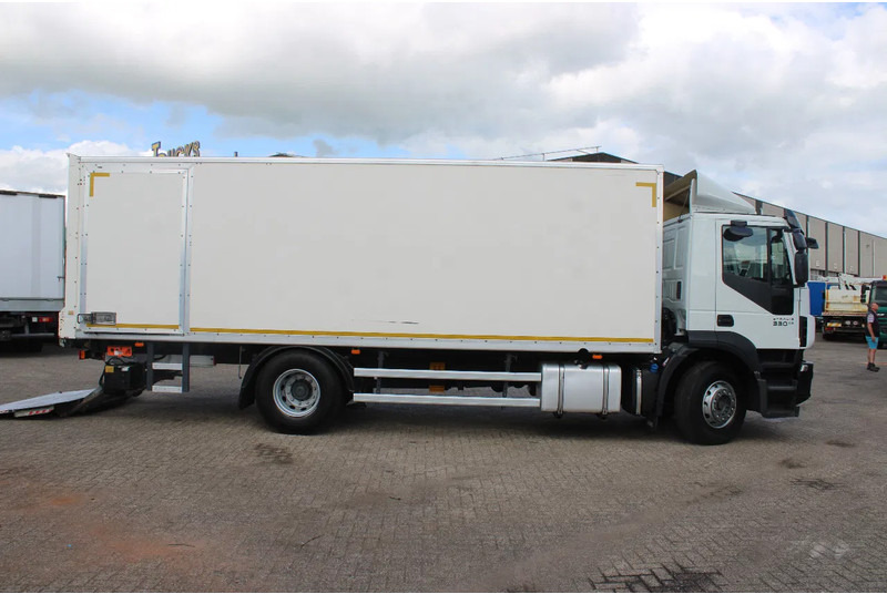 Iveco Stralis 330 + EURO 6 + NICE TRUCK + 19T - Tovornjak zabojnik: slika 5 Iveco Stralis 330 + EURO 6 + NICE TRUCK + 19T - Tovornjak zabojnik: slika 5