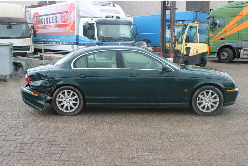 Jaguar S-TYPE 3.0 V6 EXECUTIVE +EURO 3 - Avtomobil: slika 4 Jaguar S-TYPE 3.0 V6 EXECUTIVE +EURO 3 - Avtomobil: slika 4