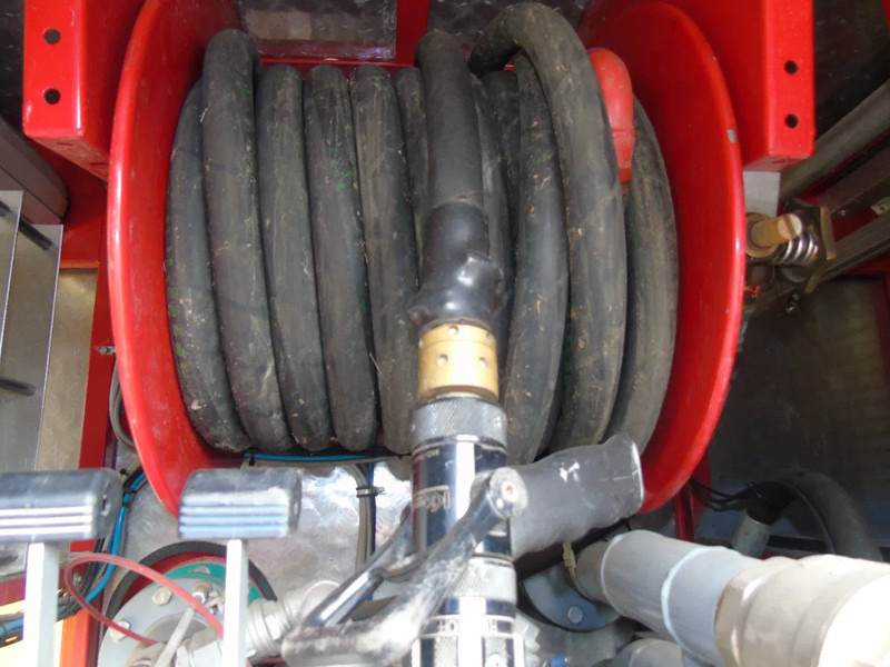MAN F16 .240 + 4x4 + PUMPS COMPLETE + MANUAL + SPRING + 24.416KM - Gasilsko vozilo: slika 5 MAN F16 .240 + 4x4 + PUMPS COMPLETE + MANUAL + SPRING + 24.416KM - Gasilsko vozilo: slika 5