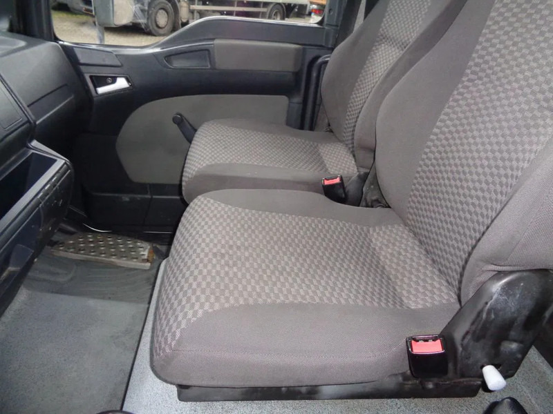 MAN TGL 8.180 TGL 8.180 + MANUAL + Lift - Tovornjak zabojnik: slika 5 MAN TGL 8.180 TGL 8.180 + MANUAL + Lift - Tovornjak zabojnik: slika 5