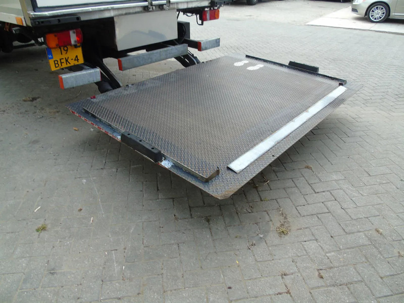 Tovornjak zabojnik MAN TGM 12.250 + EURO 6 + LIFT: slika 15
