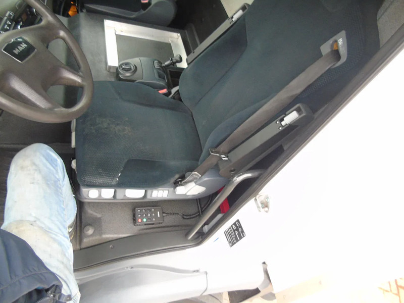 Tovornjak zabojnik MAN TGM 12.250 + EURO 6: slika 13
