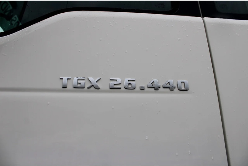 MAN TGX 26.440 + EURO 5 + Right Hand Drive - Tovornjak s kesonom: slika 4 MAN TGX 26.440 + EURO 5 + Right Hand Drive - Tovornjak s kesonom: slika 4