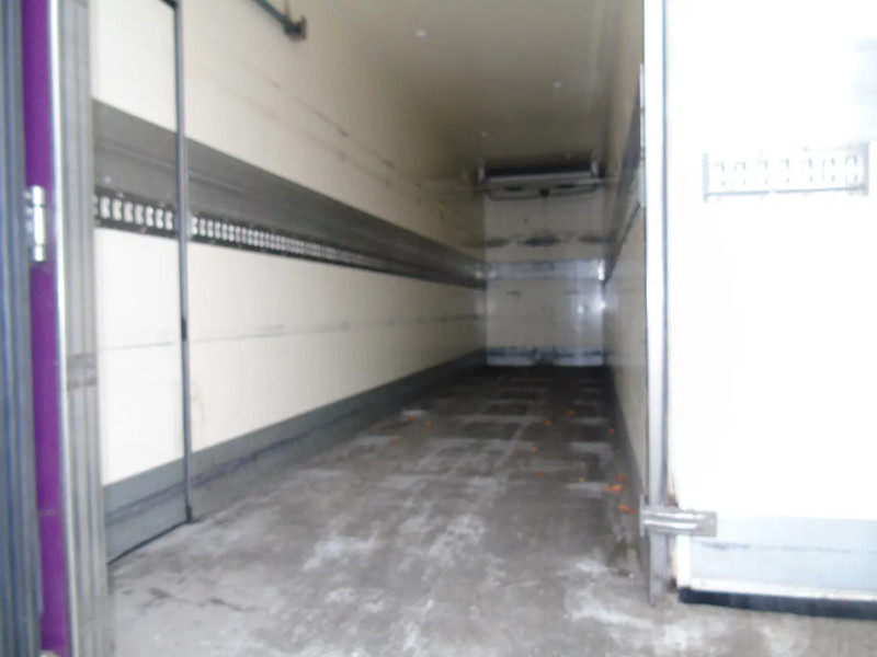 Mercedes-Benz Antos 1924 + EURO 6 + CARRIER 950 MT - Tovornjak hladilnik: slika 4 Mercedes-Benz Antos 1924 + EURO 6 + CARRIER 950 MT - Tovornjak hladilnik: slika 4