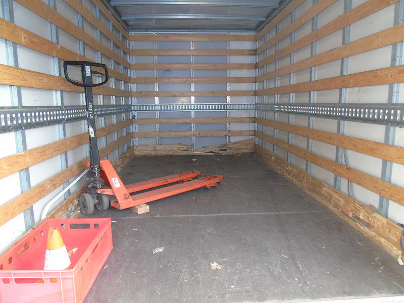 Mercedes-Benz Sprinter 314 + lift - Dostavno vozilo z zabojnikom: slika 4 Mercedes-Benz Sprinter 314 + lift - Dostavno vozilo z zabojnikom: slika 4