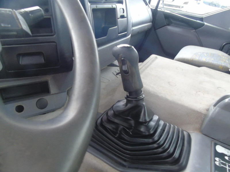 Renault Kerax 420 + 8x4 + manual + spring + 10m3 - Avtomešalec: slika 5 Renault Kerax 420 + 8x4 + manual + spring + 10m3 - Avtomešalec: slika 5