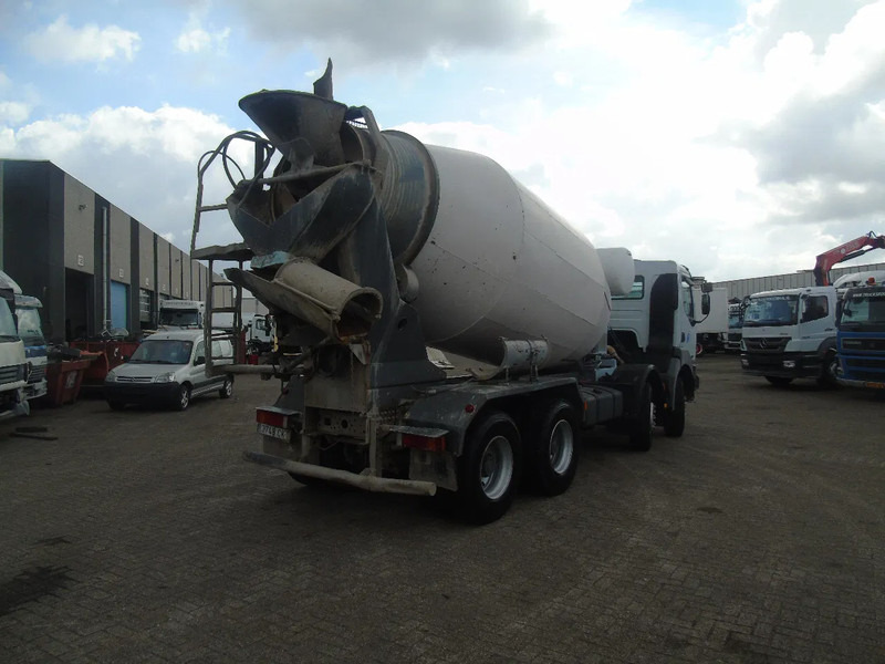 Renault Kerax 420 + 8x4 + manual + spring + 10m3 - Avtomešalec: slika 3 Renault Kerax 420 + 8x4 + manual + spring + 10m3 - Avtomešalec: slika 3