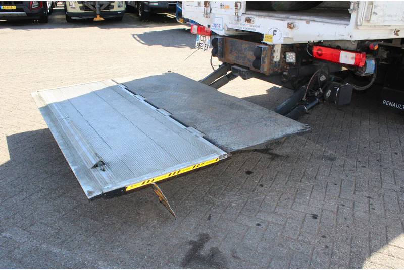 Tovornjak cisterna Renault Premium 430 + PALFINGER SYSTEM: slika 11