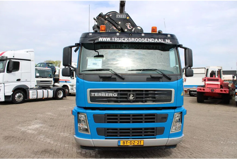 Terberg FM 2850 hiab 200c + 10x4 + fully functional + euro 5 - Tovornjak z dvigalom: slika 4 Terberg FM 2850 hiab 200c + 10x4 + fully functional + euro 5 - Tovornjak z dvigalom: slika 4