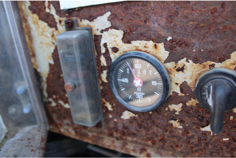 Tovornjak za transport bitumena MAN TGA 26.310 + LINDHOFF EN LINNE 6M3 + MANUAL + COMBI: slika 19 Tovornjak za transport bitumena MAN TGA 26.310 + LINDHOFF EN LINNE 6M3 + MANUAL + COMBI: slika 19