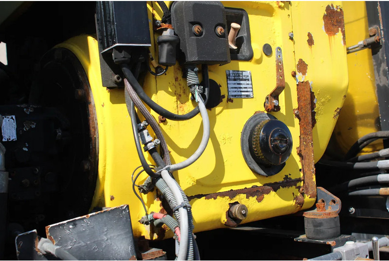 Tovornjak za transport bitumena MAN TGA 26.310 + LINDHOFF EN LINNE 6M3 + MANUAL + COMBI: slika 9 Tovornjak za transport bitumena MAN TGA 26.310 + LINDHOFF EN LINNE 6M3 + MANUAL + COMBI: slika 9