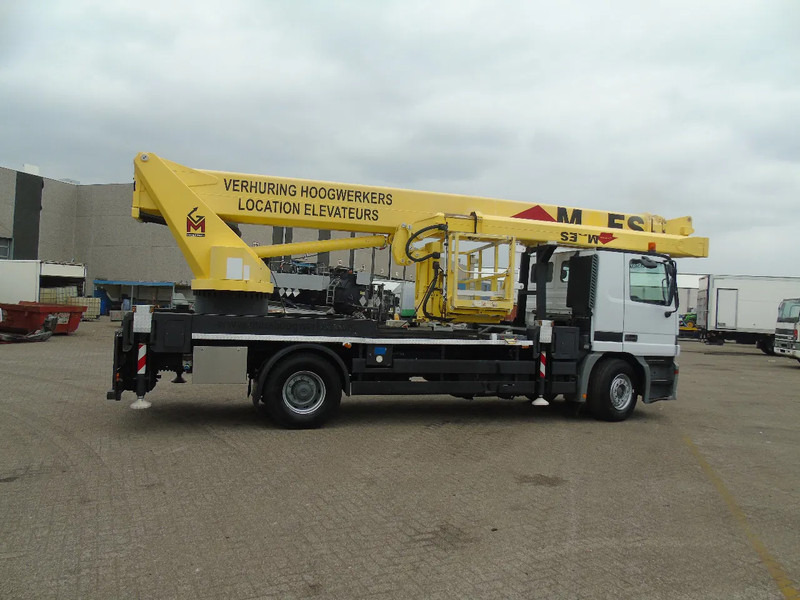 Mercedes-Benz Actros 1931 + 43 METER + WUMAG SYSTEM - Tovornjak: slika 3 Mercedes-Benz Actros 1931 + 43 METER + WUMAG SYSTEM - Tovornjak: slika 3