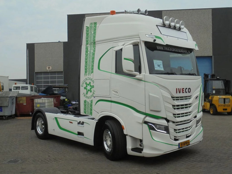 Iveco S-WAY 460+ Euro 6 + LNG + CNG + Retarder - Vlačilec: slika 3 Iveco S-WAY 460+ Euro 6 + LNG + CNG + Retarder - Vlačilec: slika 3