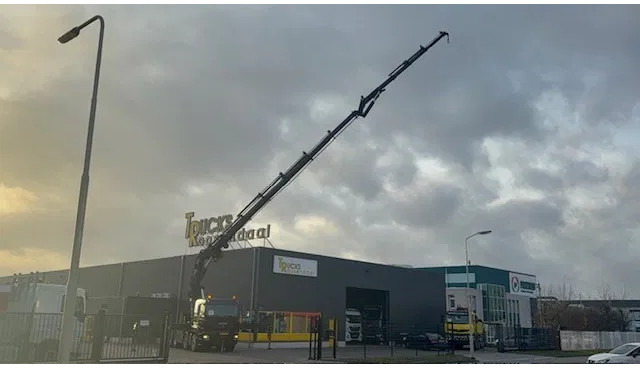 MAN TGA 41.430 + HIAB 800 6x + 5x JIB WINCH + 8X4 + REMOTE - Vlačilec: slika 3 MAN TGA 41.430 + HIAB 800 6x + 5x JIB WINCH + 8X4 + REMOTE - Vlačilec: slika 3