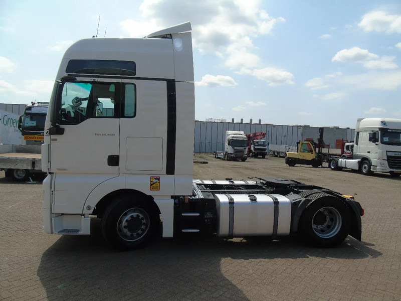 MAN TGX 18.460 + RETARDER + 5X IN STOCK + EURO 6 - Vlačilec: slika 3 MAN TGX 18.460 + RETARDER + 5X IN STOCK + EURO 6 - Vlačilec: slika 3