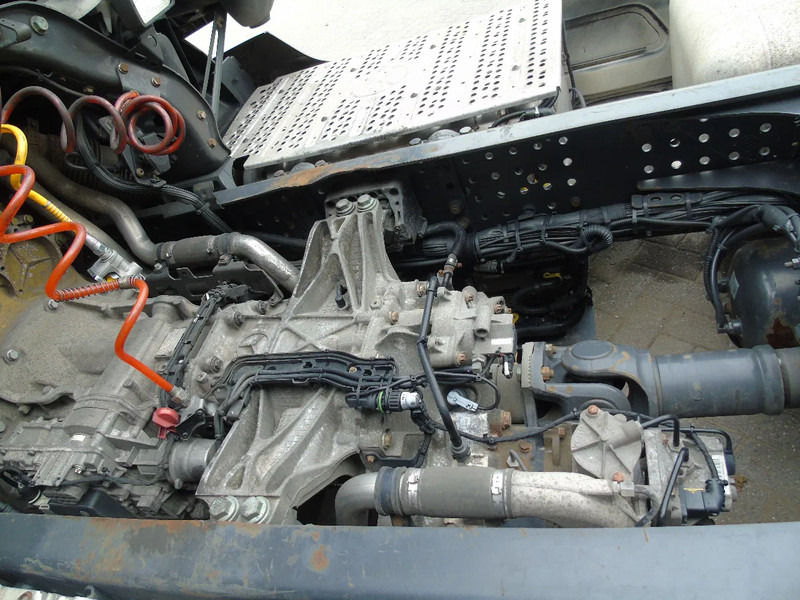 Mercedes-Benz Actros 1842 + RETARDER + MEGA + euro 6 - Vlačilec: slika 4 Mercedes-Benz Actros 1842 + RETARDER + MEGA + euro 6 - Vlačilec: slika 4