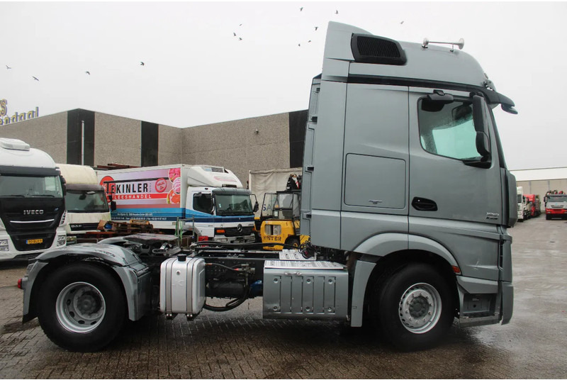 Mercedes-Benz Actros 1851 + EURO 5 + Retarder!! - Vlačilec: slika 4 Mercedes-Benz Actros 1851 + EURO 5 + Retarder!! - Vlačilec: slika 4