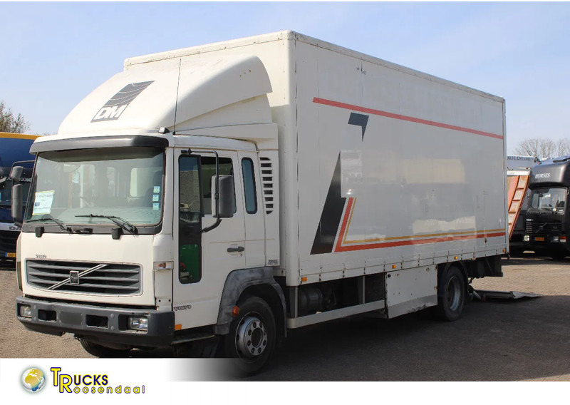 Volvo FL 6.250 +EURO 2 + MANUAL + LIFT - Tovornjak zabojnik: slika 1 Volvo FL 6.250 +EURO 2 + MANUAL + LIFT - Tovornjak zabojnik: slika 1