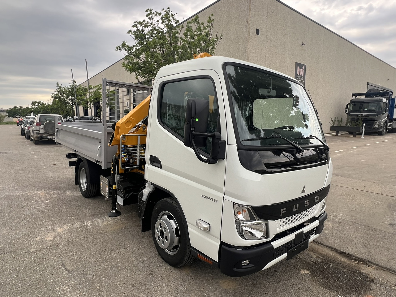 FUSO 35 3S - Tovornjak z dvigalom: slika 3 FUSO 35 3S - Tovornjak z dvigalom: slika 3