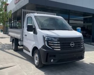 Nissan - Tovornjak prekucnik: slika 1 Nissan - Tovornjak prekucnik: slika 1