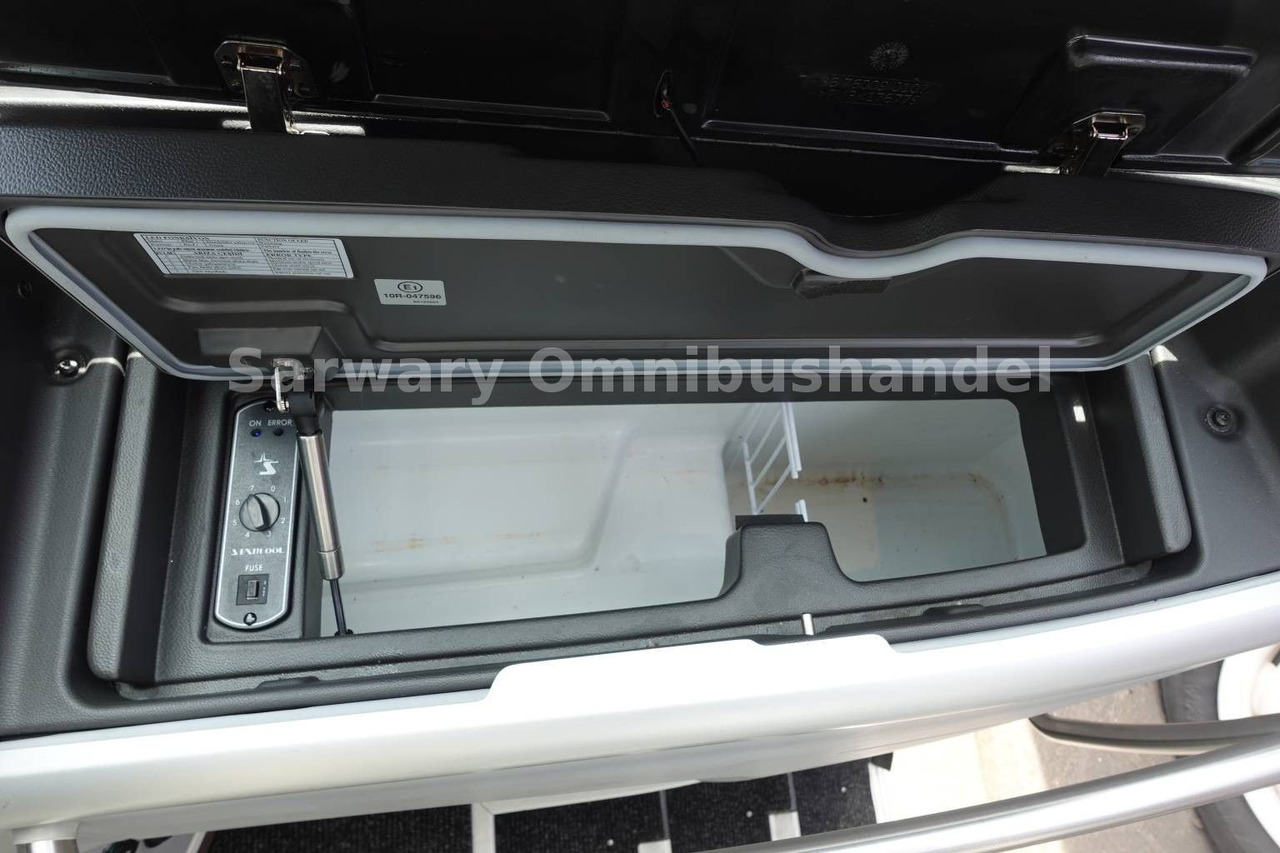 Potovalni avtobus MAN R07 Lion´s Coach *Tourismo*Travego*73.790km Orig: slika 19