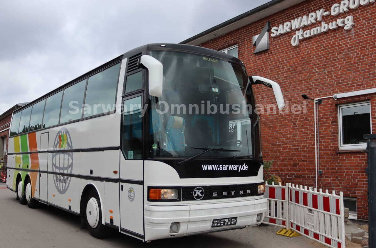 Setra 215 HDH*41 Sitze*VIP*8 Gang*Klima*WC*TV*Clubecke - Potovalni avtobus: slika 1 Setra 215 HDH*41 Sitze*VIP*8 Gang*Klima*WC*TV*Clubecke - Potovalni avtobus: slika 1