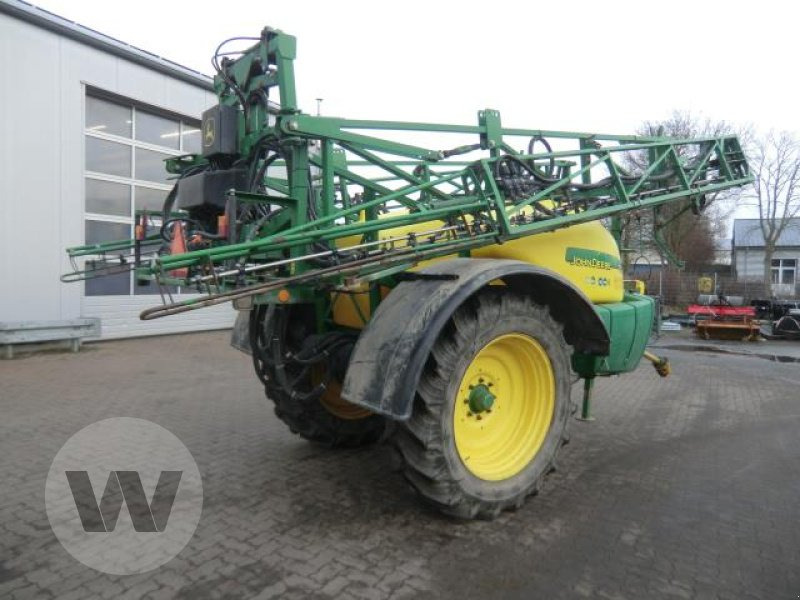 John Deere TRSP 732 - Vlečna škropilnica: slika 2 John Deere TRSP 732 - Vlečna škropilnica: slika 2