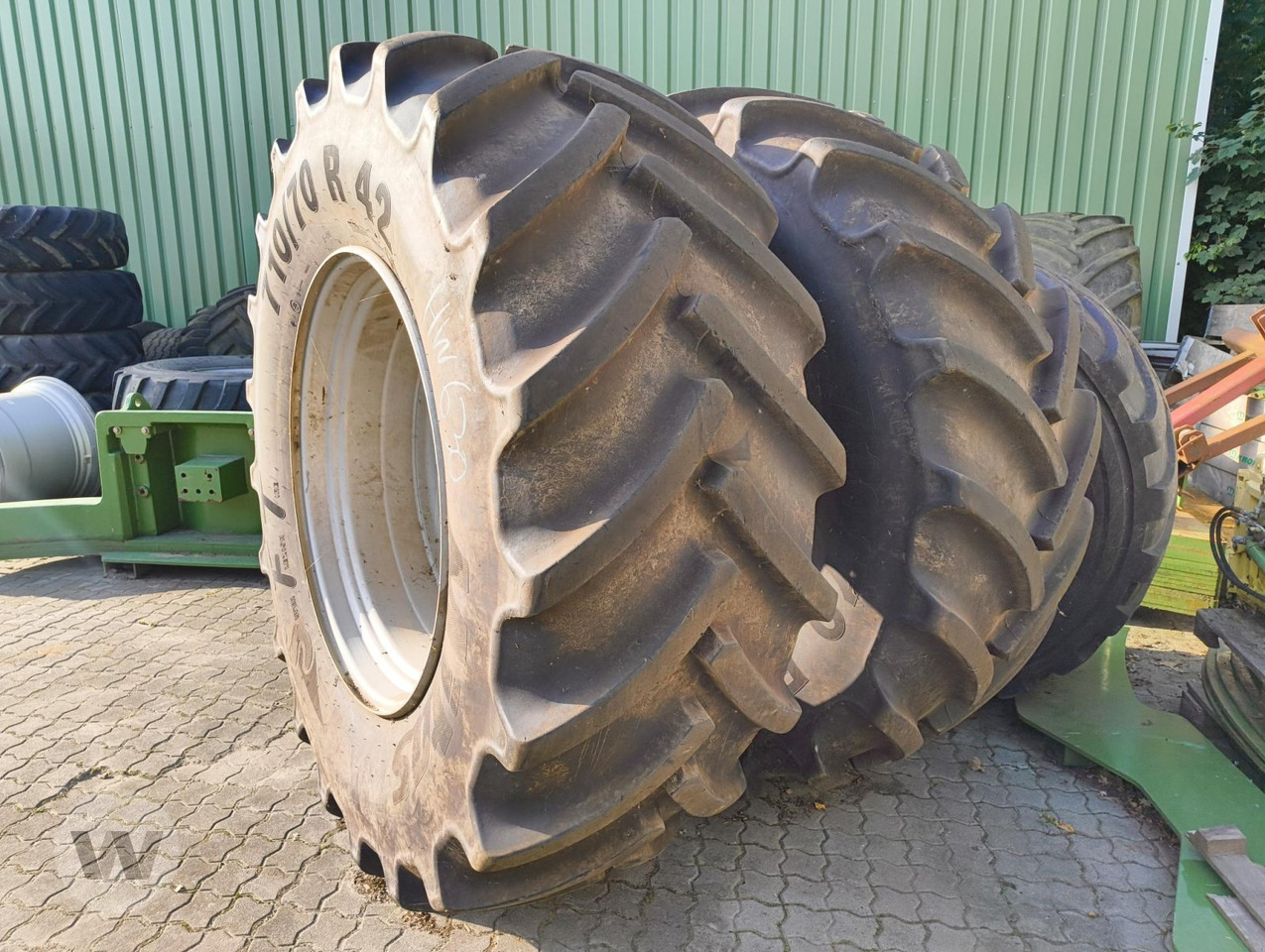 Mitas 710/70 R 42 - Kompletno kolo: slika 1 Mitas 710/70 R 42 - Kompletno kolo: slika 1