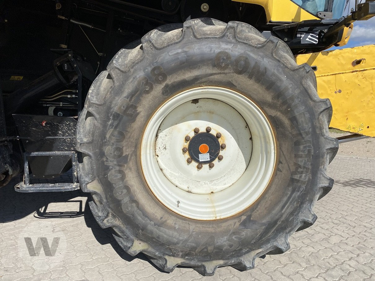 New Holland CR 9090 - Kombajn harvester: slika 3 New Holland CR 9090 - Kombajn harvester: slika 3