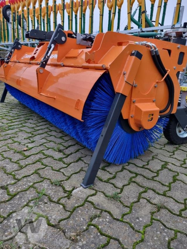 Saphir SKM 28 - Metla: slika 1 Saphir SKM 28 - Metla: slika 1