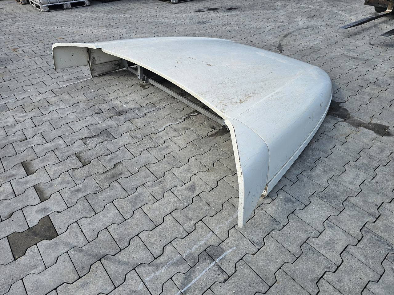 DAF XF105 SPACE CAB / ROOF SPOILER - Aerodinamika/ Spojler: slika 3 DAF XF105 SPACE CAB / ROOF SPOILER - Aerodinamika/ Spojler: slika 3