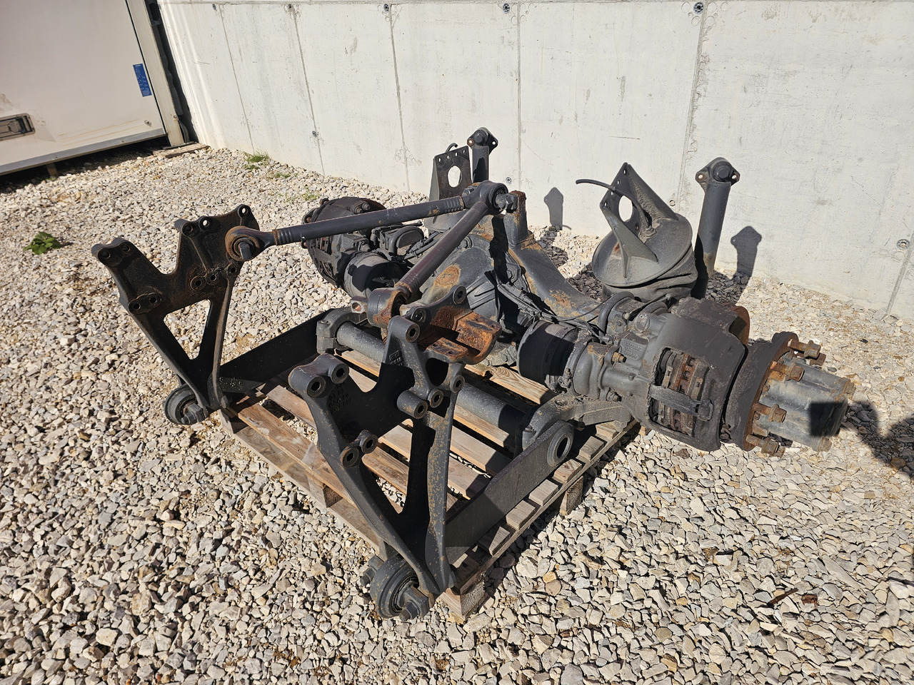 MERCEDES ATEGO MP4 12.XXX EURO 6 / R390-11,0 C19.5 / RATIO: 3,909 / REAR AXLE - Zadnja os: slika 3 MERCEDES ATEGO MP4 12.XXX EURO 6 / R390-11,0 C19.5 / RATIO: 3,909 / REAR AXLE - Zadnja os: slika 3