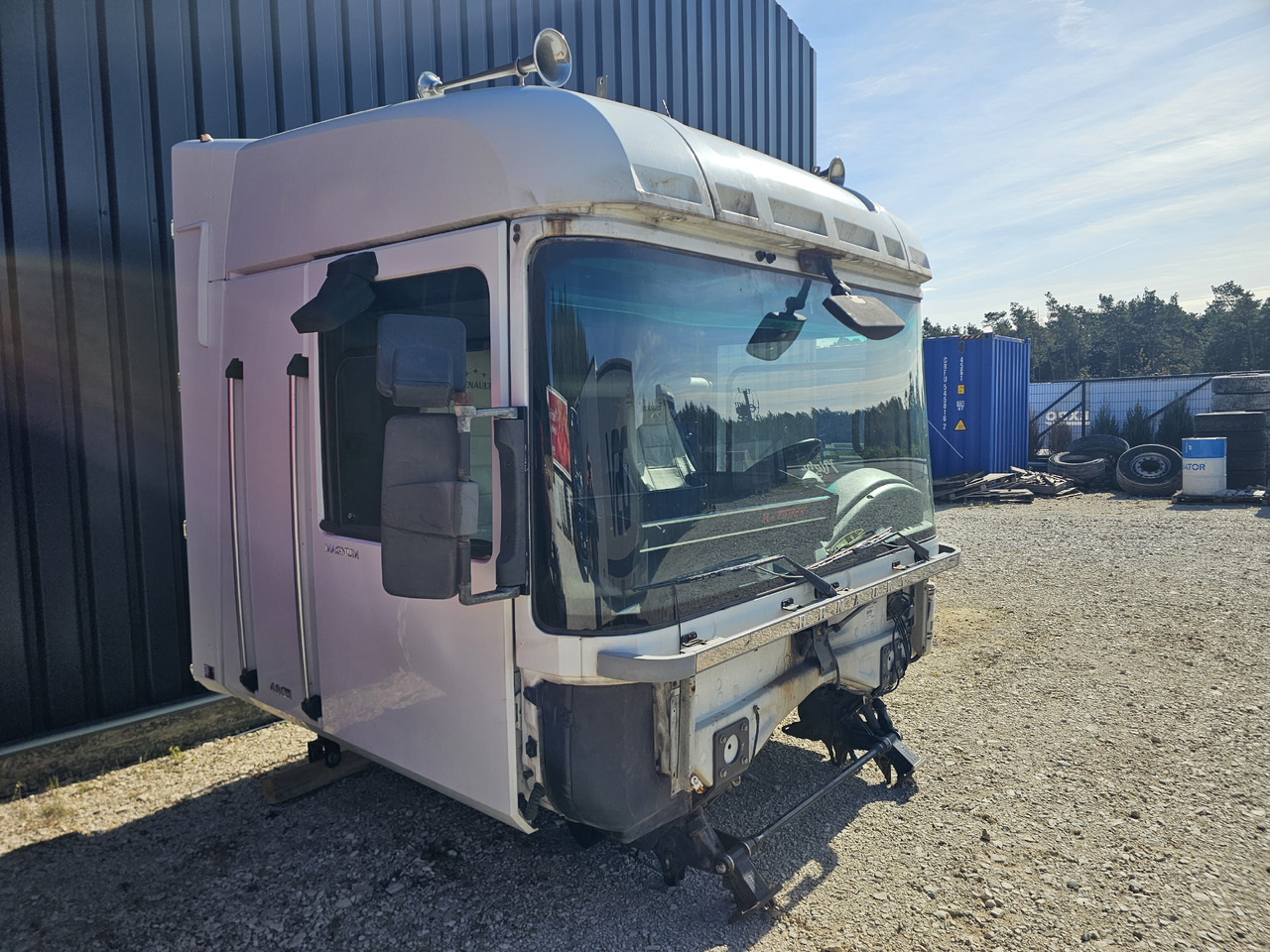 RENAULT MAGNUM DXI VEGA LIFT / COMPLETE CABINE - Kabina: slika 2 RENAULT MAGNUM DXI VEGA LIFT / COMPLETE CABINE - Kabina: slika 2