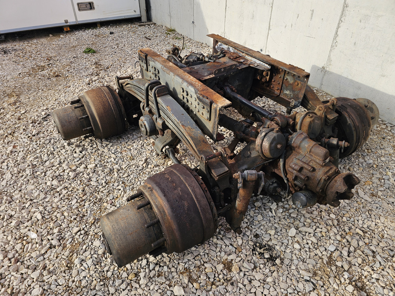SCANIA COMPLETE REAR AXLES SET / RBP735 / RATIO= 3,93 / 6x4 6x6 8x4 8x6 - Zadnja os: slika 5 SCANIA COMPLETE REAR AXLES SET / RBP735 / RATIO= 3,93 / 6x4 6x6 8x4 8x6 - Zadnja os: slika 5