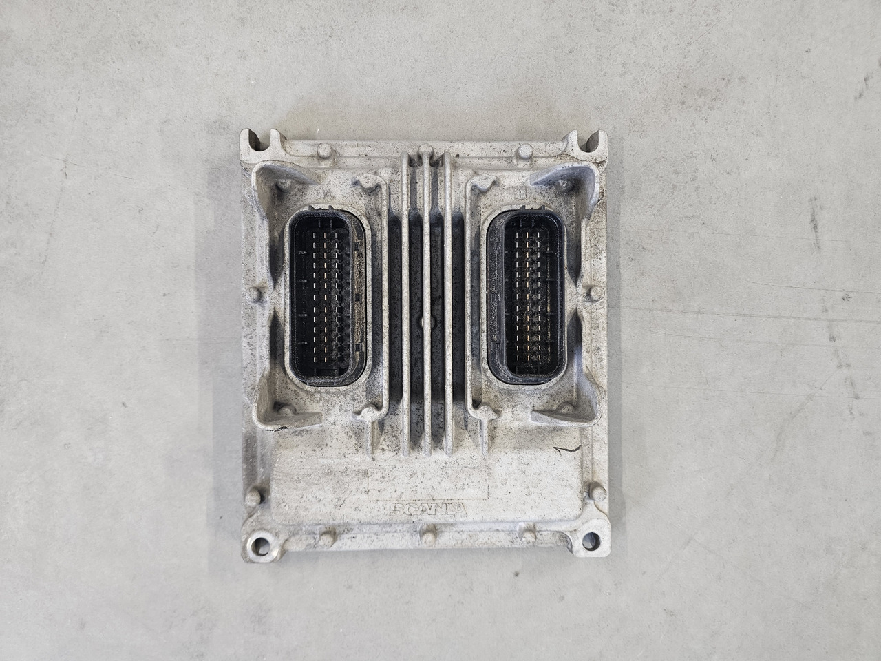 SCANIA R450 EURO 6 / CMS1 CONTROL UNIT / 2660726 - ECU: slika 2 SCANIA R450 EURO 6 / CMS1 CONTROL UNIT / 2660726 - ECU: slika 2