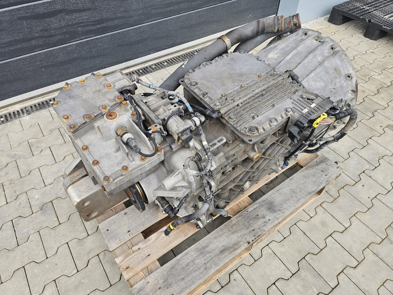 VOLVO FH FM FMX / SPO2812 / RETARDER / CRAWLER / COMPLETE GEARBOX - Menjalnik: slika 3 VOLVO FH FM FMX / SPO2812 / RETARDER / CRAWLER / COMPLETE GEARBOX - Menjalnik: slika 3