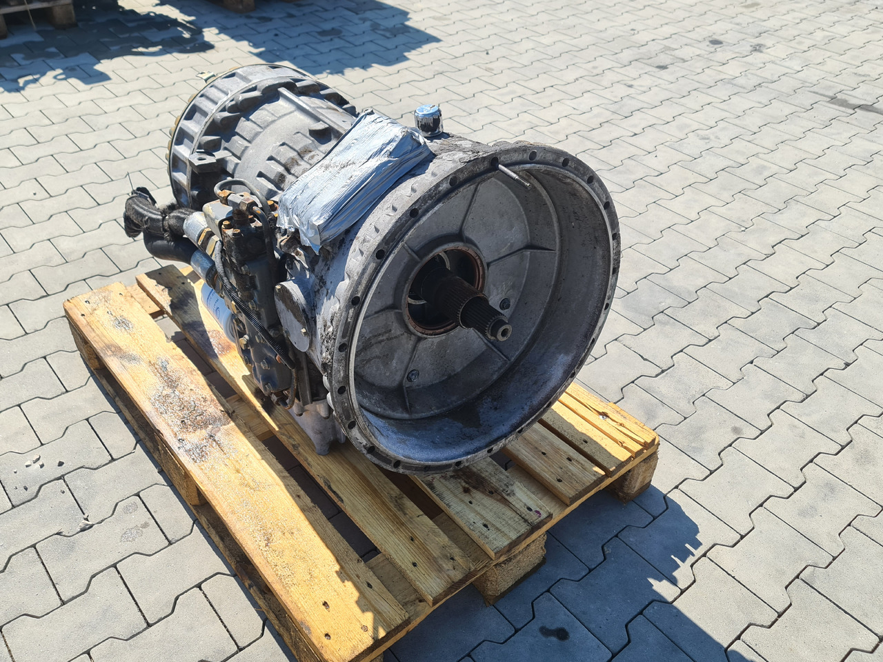 VOLVO FH FM GEARBOX / VT1906PT / POWERTRONIC / WORLDWIDE DELIVERY - Menjalnik: slika 2 VOLVO FH FM GEARBOX / VT1906PT / POWERTRONIC / WORLDWIDE DELIVERY - Menjalnik: slika 2