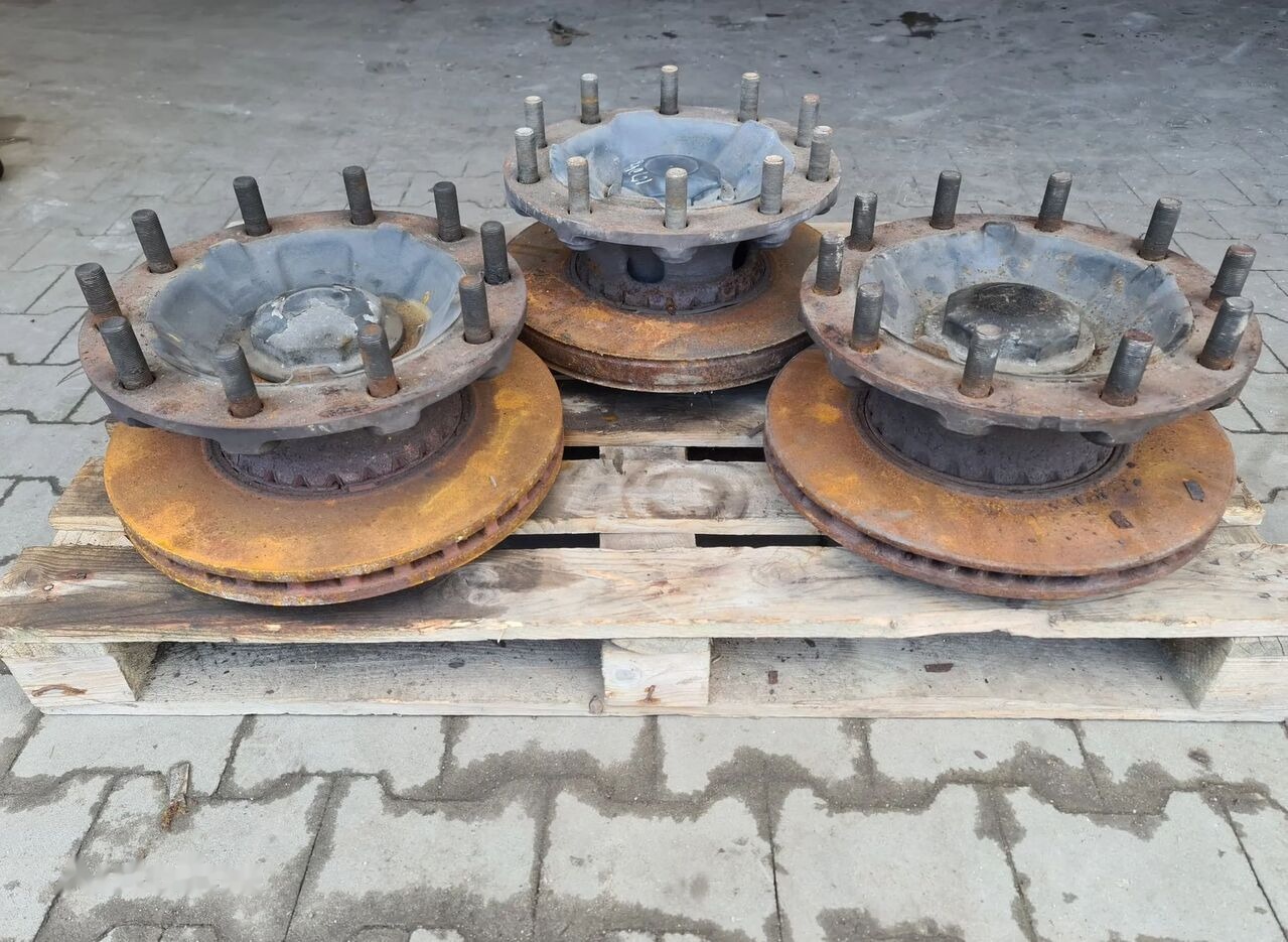 VOLVO RENAULT FRONT HUB 68mm 6.8cm / WORLDWIDE DELIVERY - Pesto za Tovornjak: slika 2 VOLVO RENAULT FRONT HUB 68mm 6.8cm / WORLDWIDE DELIVERY - Pesto za Tovornjak: slika 2