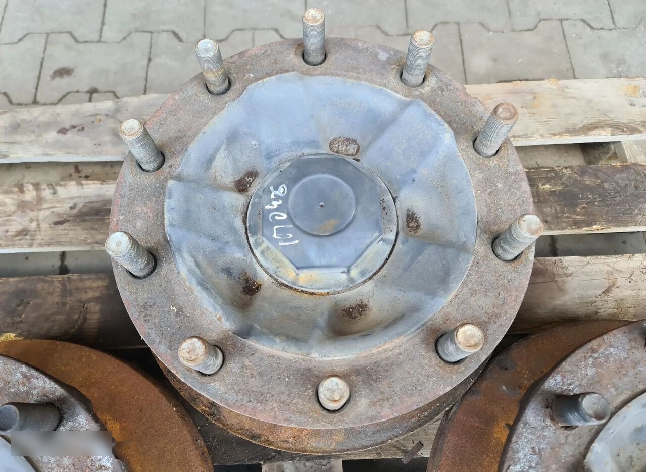 VOLVO RENAULT FRONT HUB 68mm 6.8cm / WORLDWIDE DELIVERY - Pesto za Tovornjak: slika 3 VOLVO RENAULT FRONT HUB 68mm 6.8cm / WORLDWIDE DELIVERY - Pesto za Tovornjak: slika 3