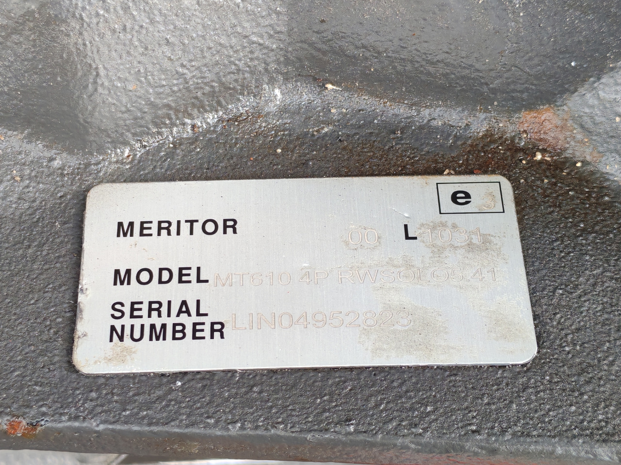 Zadnja os VOLVO RTH2610B / DS70H / RATIO: 1.56 16x25 / DIFFERENTIAL / NEW: slika 8