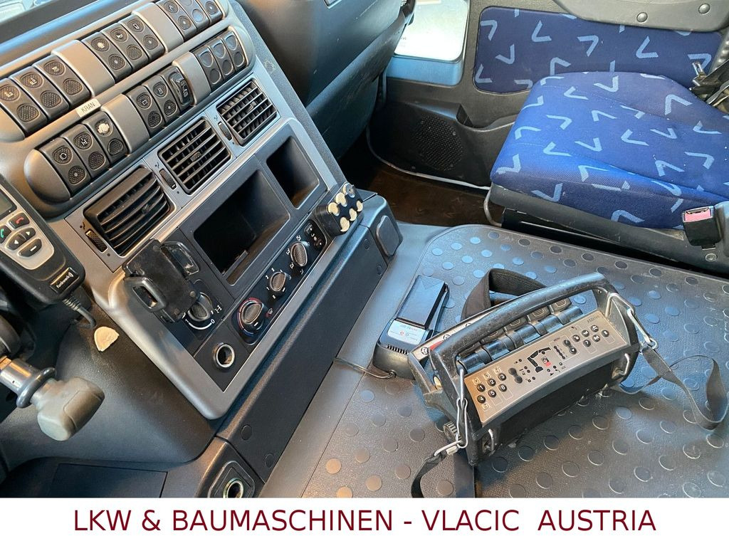 Tovornjak s kesonom, Tovornjak z dvigalom Iveco Stralis 360 Kran HIAB 166 4xHydr. Ladung 6,20m Iveco Stralis 360 Kran HIAB 166 4xHydr. Ladung 6,20m: slika 12 Tovornjak s kesonom, Tovornjak z dvigalom Iveco Stralis 360 Kran HIAB 166 4xHydr. Ladung 6,20m Iveco Stralis 360 Kran HIAB 166 4xHydr. Ladung 6,20m: slika 12