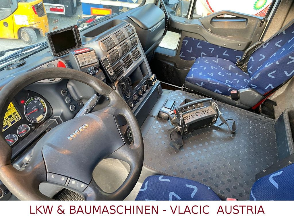 Tovornjak s kesonom, Tovornjak z dvigalom Iveco Stralis 360 Kran HIAB 166 4xHydr. Ladung 6,20m Iveco Stralis 360 Kran HIAB 166 4xHydr. Ladung 6,20m: slika 13 Tovornjak s kesonom, Tovornjak z dvigalom Iveco Stralis 360 Kran HIAB 166 4xHydr. Ladung 6,20m Iveco Stralis 360 Kran HIAB 166 4xHydr. Ladung 6,20m: slika 13