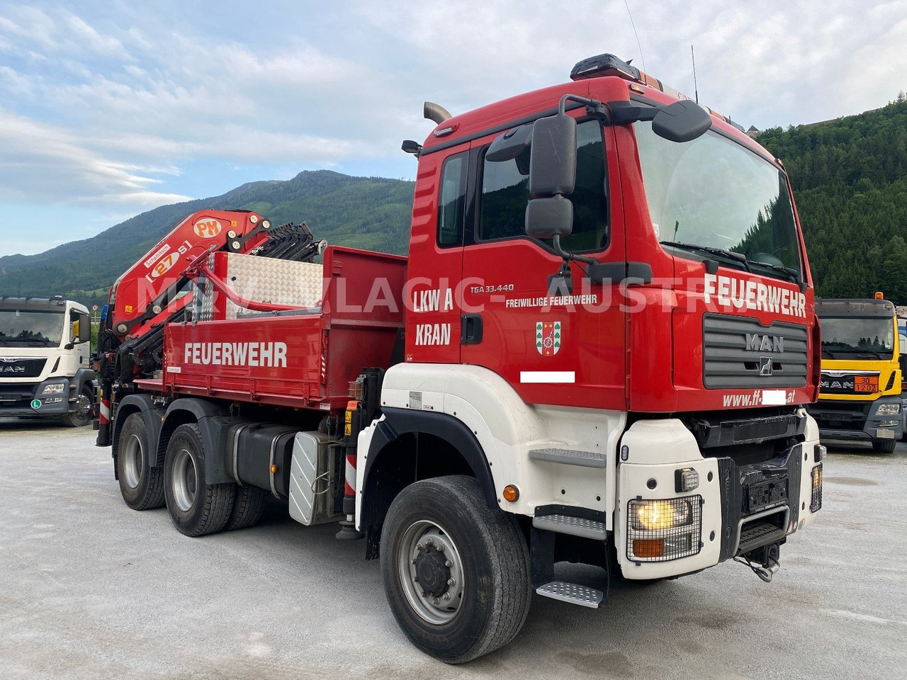 MAN 33.440 6x6 KRAN PM27 und Frontseilwinde 60lm - Tovornjak s kesonom, Tovornjak z dvigalom: slika 2 MAN 33.440 6x6 KRAN PM27 und Frontseilwinde 60lm - Tovornjak s kesonom, Tovornjak z dvigalom: slika 2
