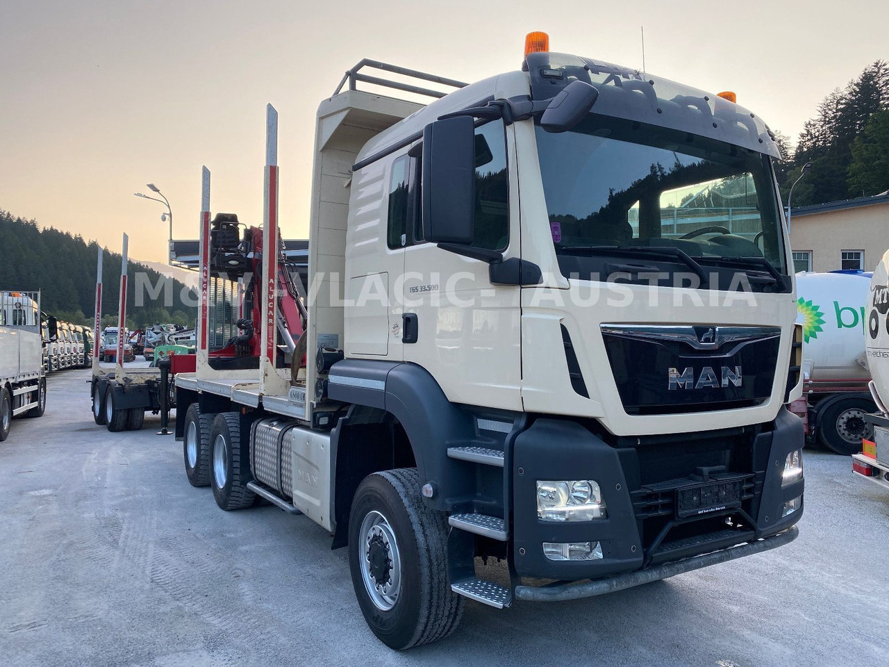 MAN 33.500 6X6 mit Kran PENZ 12Z - Tovornjak za prevoz lesa, Tovornjak z dvigalom: slika 2 MAN 33.500 6X6 mit Kran PENZ 12Z - Tovornjak za prevoz lesa, Tovornjak z dvigalom: slika 2