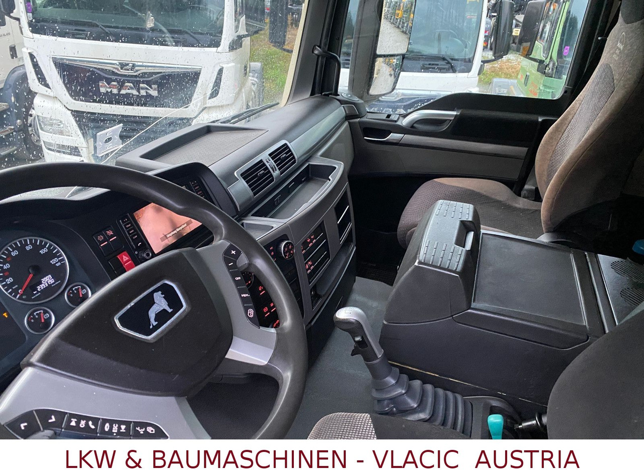 MAN 33.500 6x6 MIT KRAN PENZ - Tovornjak za prevoz lesa, Tovornjak z dvigalom: slika 5 MAN 33.500 6x6 MIT KRAN PENZ - Tovornjak za prevoz lesa, Tovornjak z dvigalom: slika 5