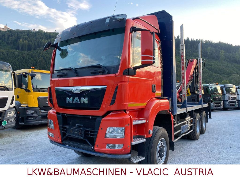 MAN TGS Holztransporter mit Kran Palfinger MAN TGS 33.480 6x6Holztransporter mit Kran Palfinger - Tovornjak za prevoz lesa, Tovornjak z dvigalom: slika 1 MAN TGS Holztransporter mit Kran Palfinger MAN TGS 33.480 6x6Holztransporter mit Kran Palfinger - Tovornjak za prevoz lesa, Tovornjak z dvigalom: slika 1