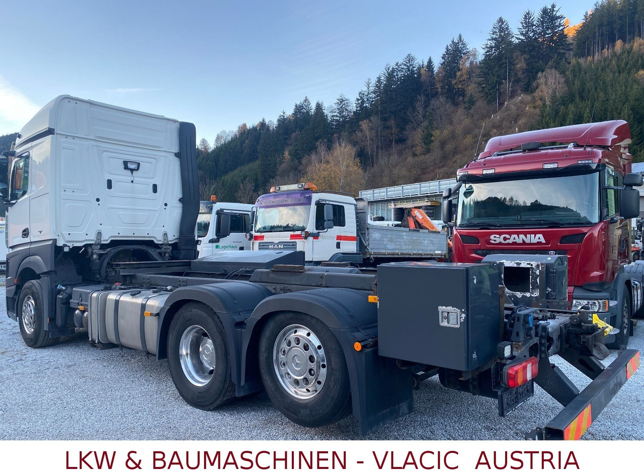 Mercedes-Benz Actros 963-0-C - Tovornjak cisterna: slika 4 Mercedes-Benz Actros 963-0-C - Tovornjak cisterna: slika 4