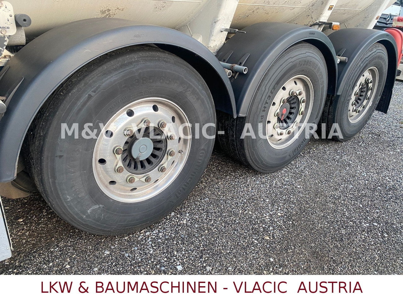 Schwarzmüller Benzin / Diesel 43000L 6Kammer Peillstab - Polprikolica cisterna: slika 3 Schwarzmüller Benzin / Diesel 43000L 6Kammer Peillstab - Polprikolica cisterna: slika 3