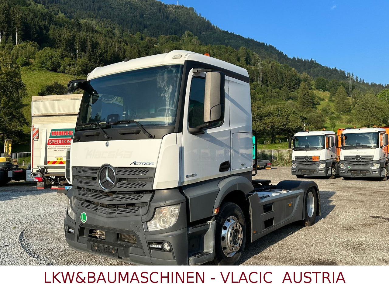 Mercedes-Benz Actros 1840 ADR ( 17 Stk. auf Lager 2017 jahr) - Vlačilec: slika 1 Mercedes-Benz Actros 1840 ADR ( 17 Stk. auf Lager 2017 jahr) - Vlačilec: slika 1